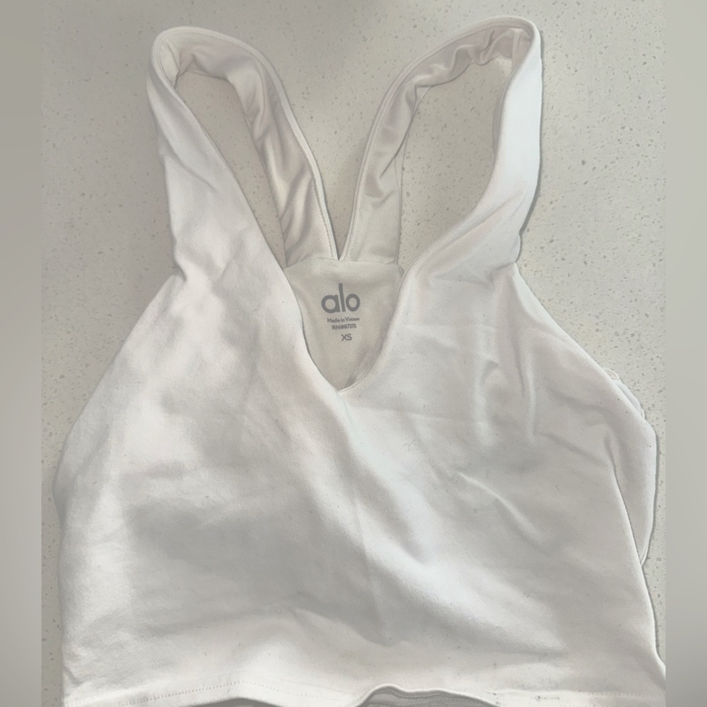 ALO YOGA Airbrush Real Bra Tank
🤍🖤🤍 - Picture 4 of 4